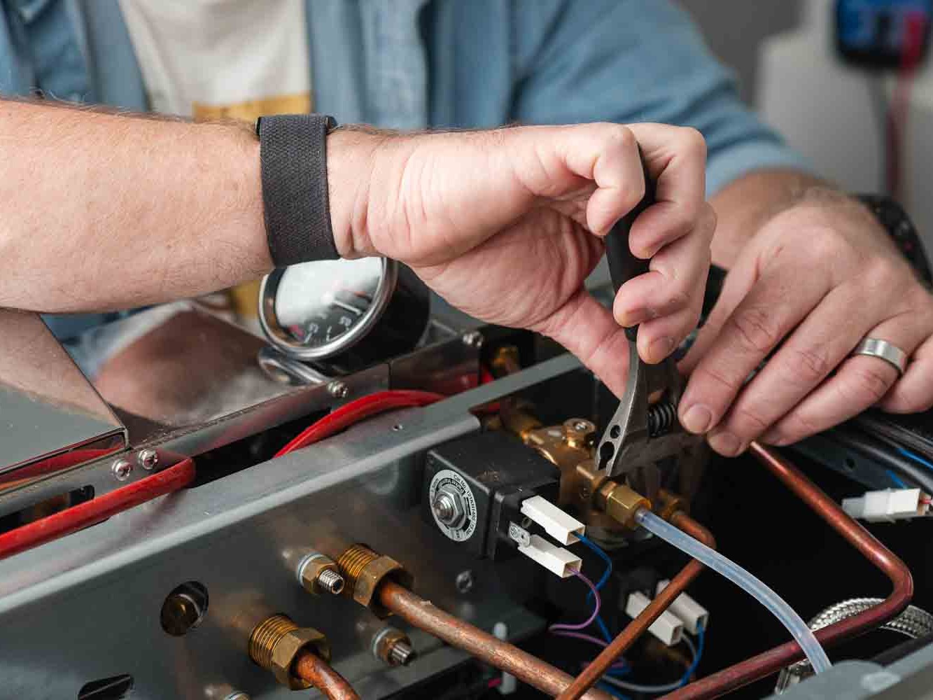 Moka Monkeys: Espresso machine repair, maintenance, upgrades, and full servicing in Essex & East London to ensure optimal performance and longevity.